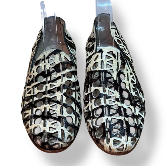 LOEFFLER RANDALL Genuine Leather Calfhair Laser Cutout Flats Leather Sole Sz 7B - Picture 4 of 9